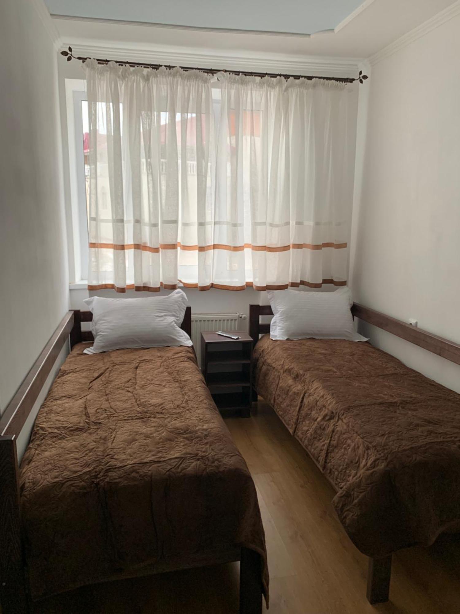 Family Люкс Aparthotel Kamianets-Podilskyi Exterior photo